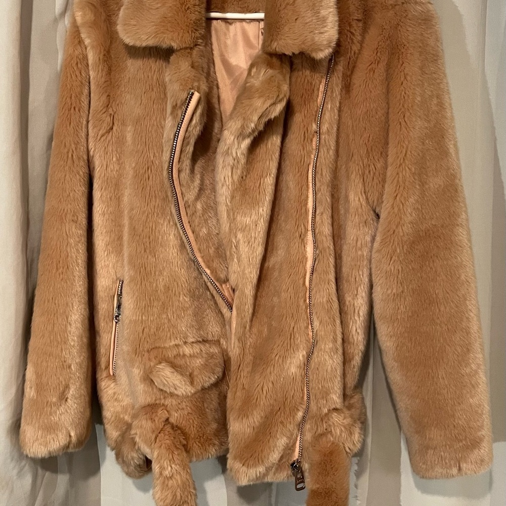 JAKKE Blush Pink Faux Fur Coat 🩷 - Picture 2 of 6